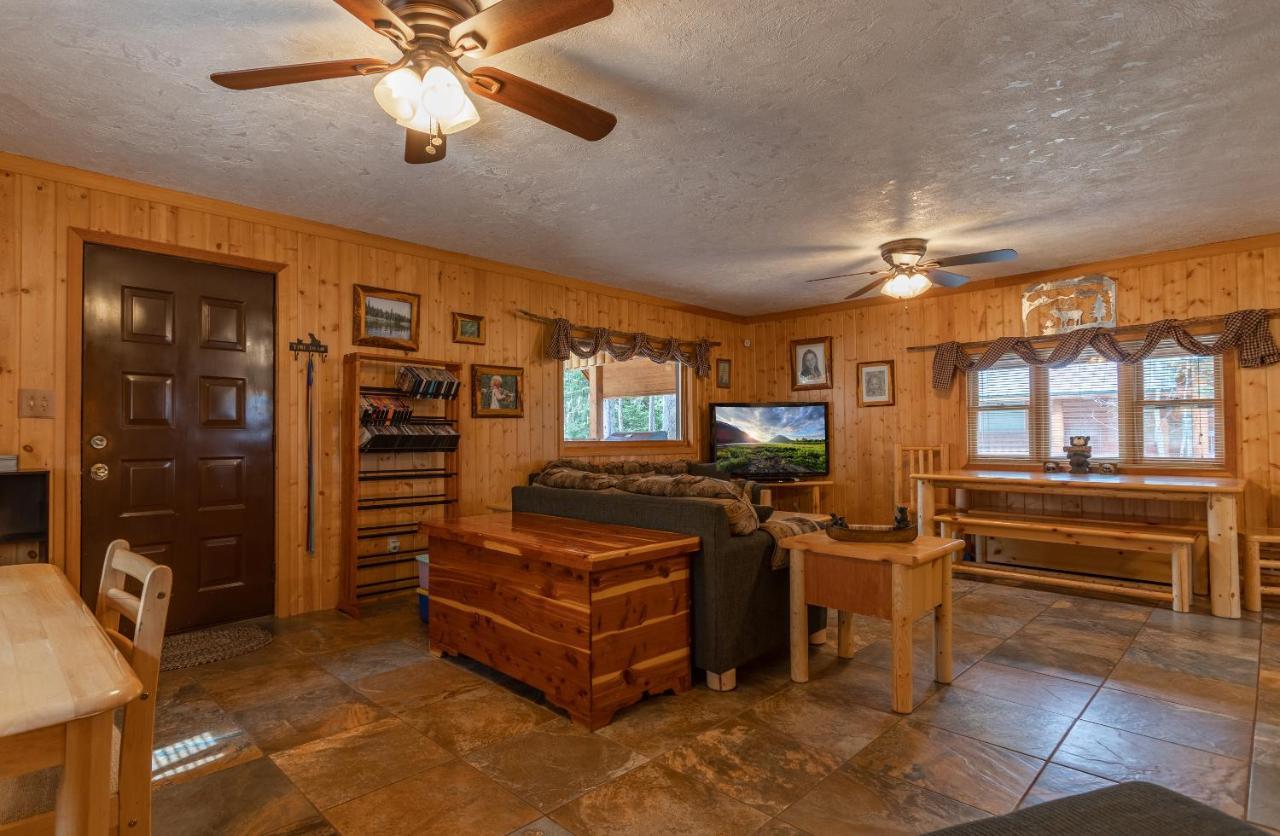 Remington Reload By Kabino Hot Tub Firepit Roku Big Yard Driveway Grill Wifi Trails Island Park Zewnętrze zdjęcie