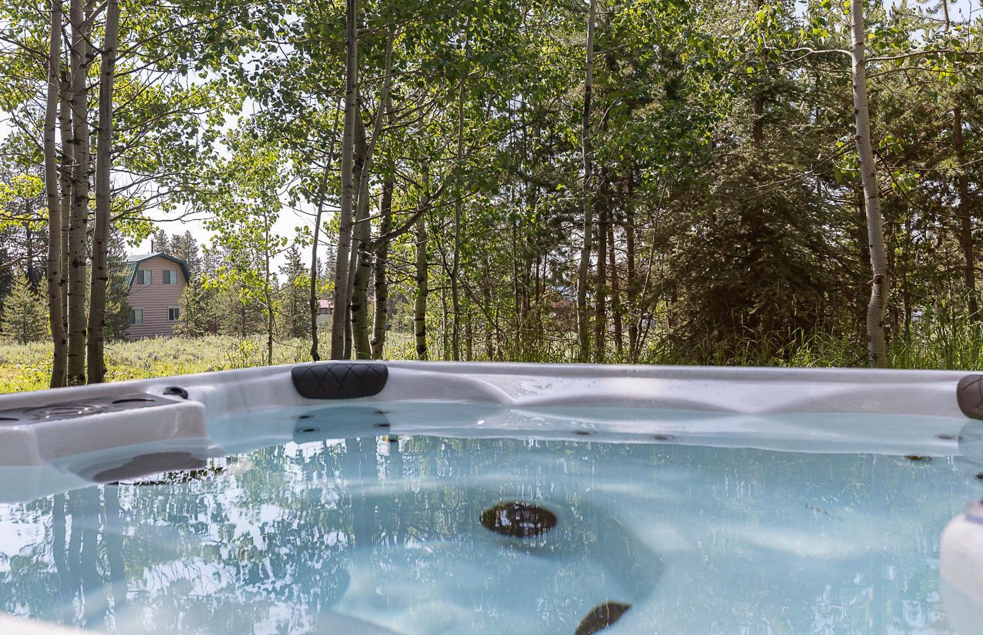 Remington Reload By Kabino Hot Tub Firepit Roku Big Yard Driveway Grill Wifi Trails Island Park Zewnętrze zdjęcie