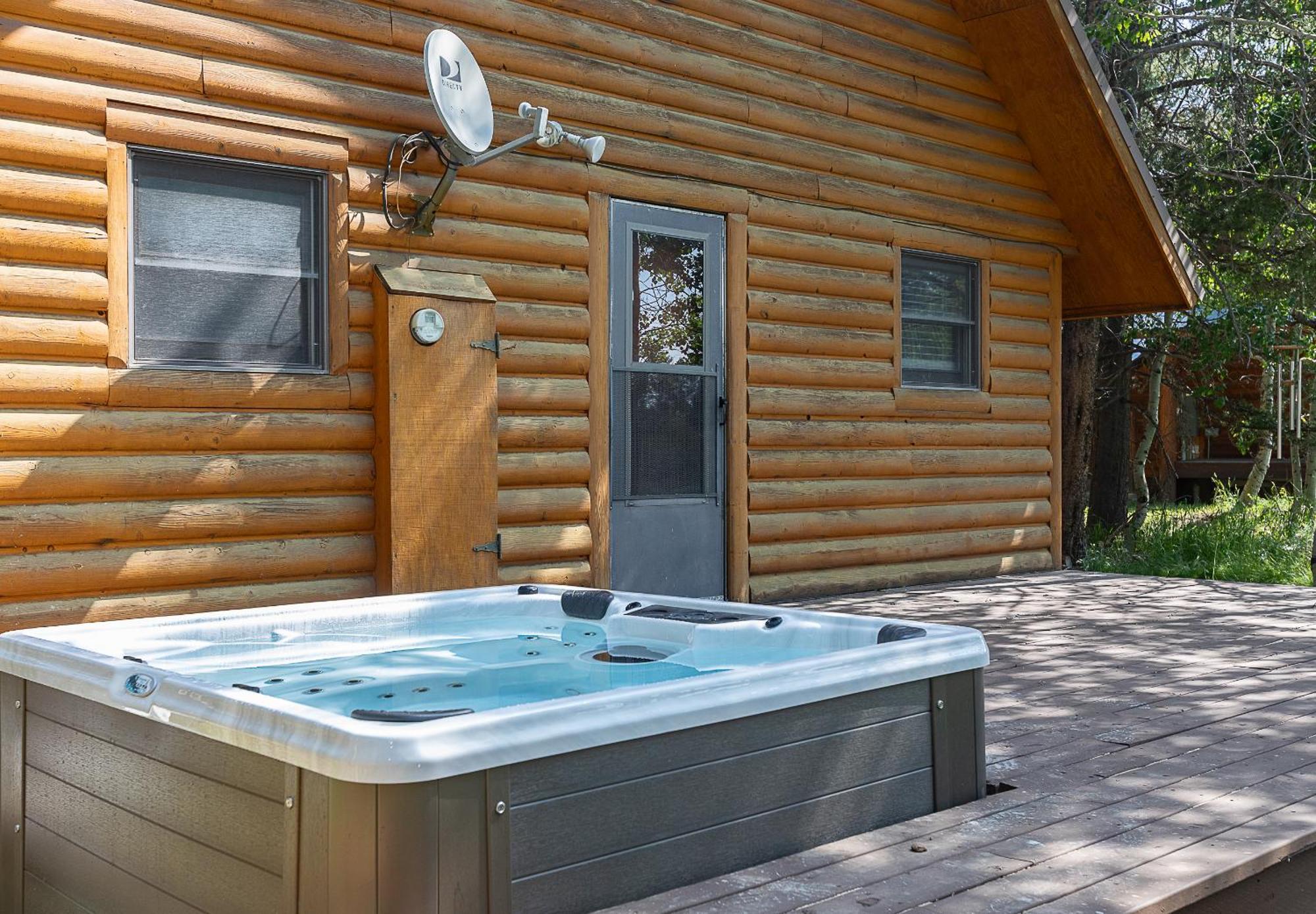 Remington Reload By Kabino Hot Tub Firepit Roku Big Yard Driveway Grill Wifi Trails Island Park Zewnętrze zdjęcie